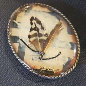 Nikki Zabicki Signed Resin Belt Buckle – Inlaid Feather – Southwestern Artisan –